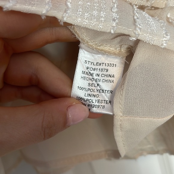 L Entro Ruffle Layered Tank - Picture 5 of 8